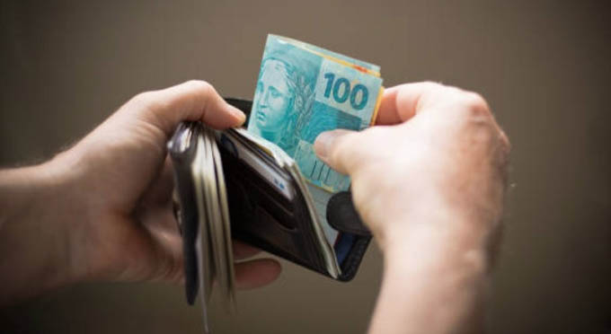 Beneficiário da justiça gratuita terá sucumbência descontada de crédito trabalhista